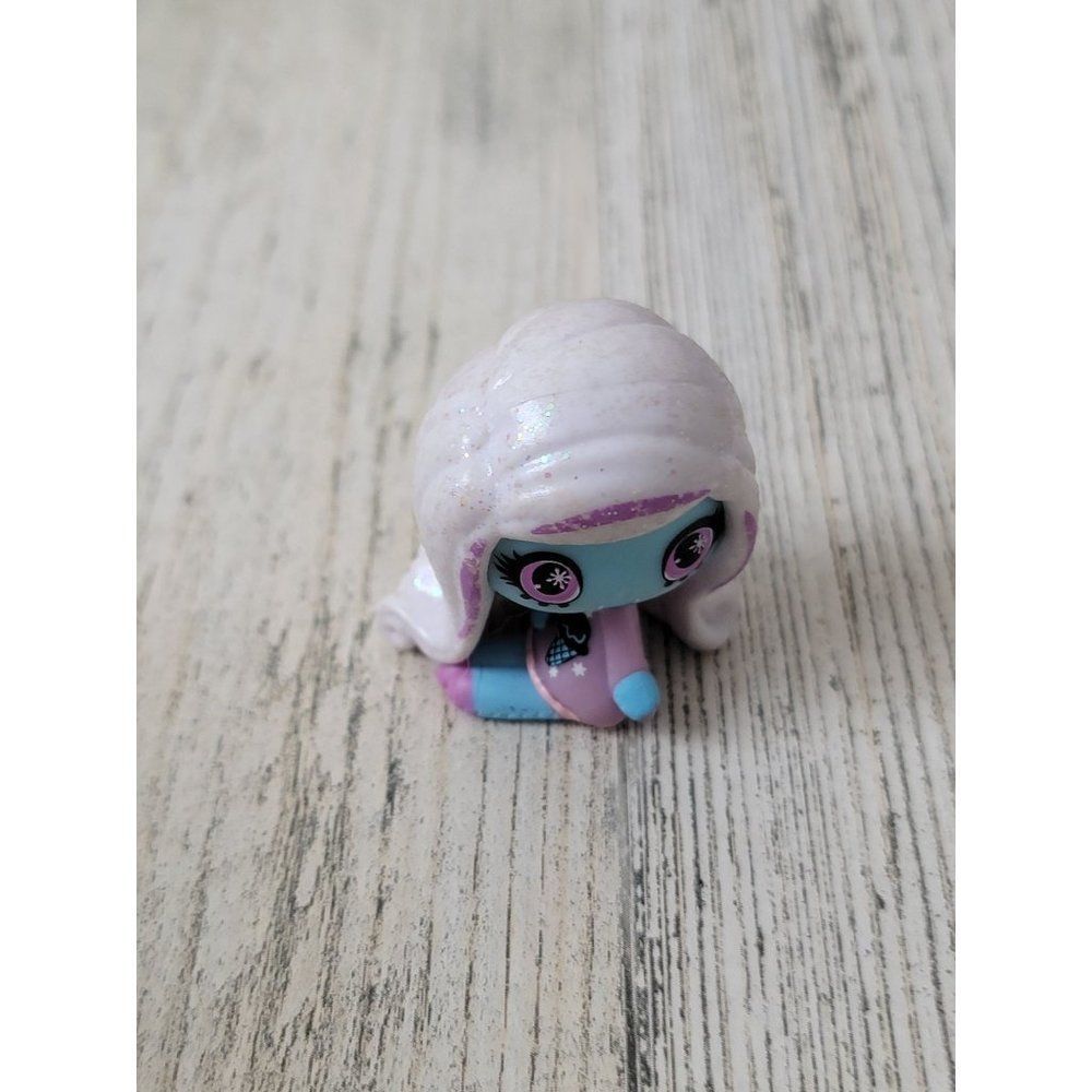 Mattel 2015 Mini vampire zombie glitter toy‎ figure